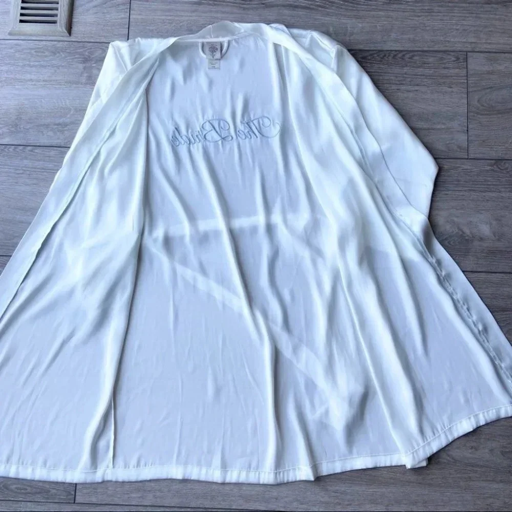 BLOOM BY JONQUIL The Bride Satin Wrap With Crystal